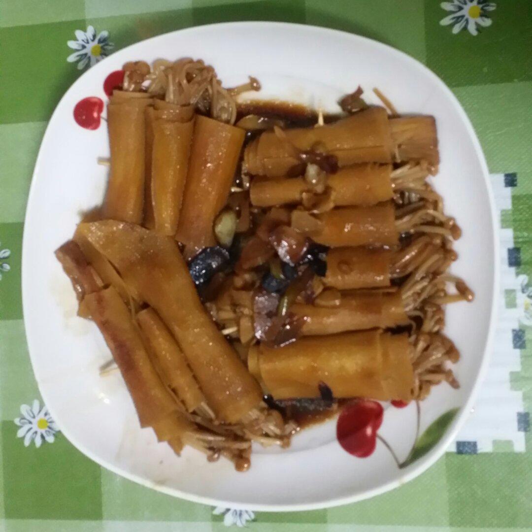 豆皮卷金针菇