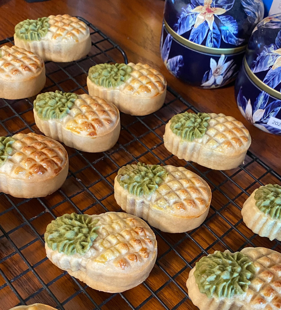 广式月饼通用饼皮（内附凤梨小菠萝🍍月饼的详细做法）