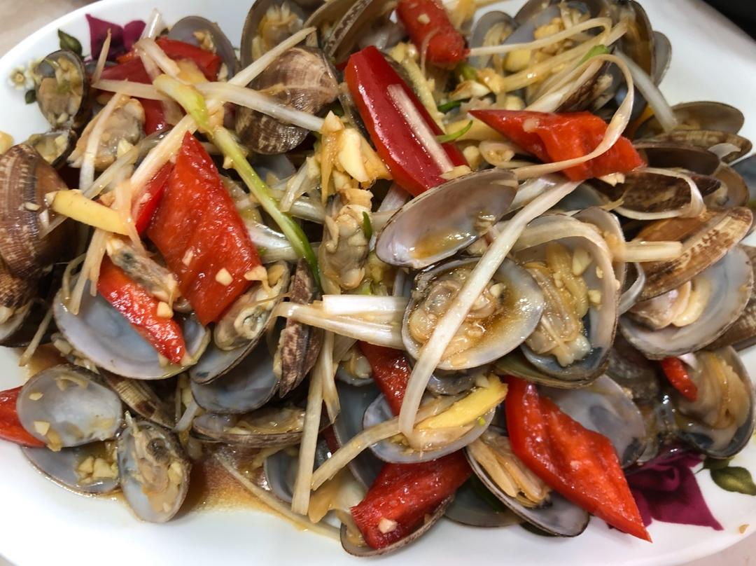 凉拌花甲（超简单又好吃！）