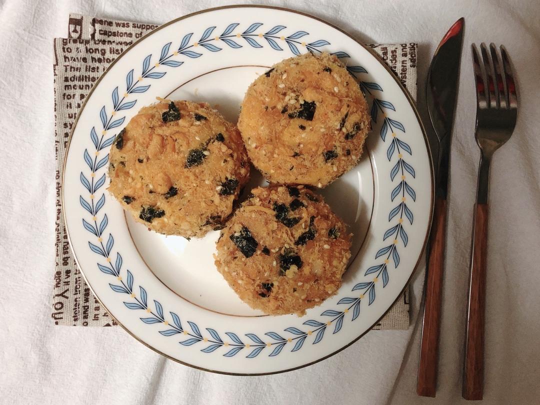 美味海苔肉松小贝