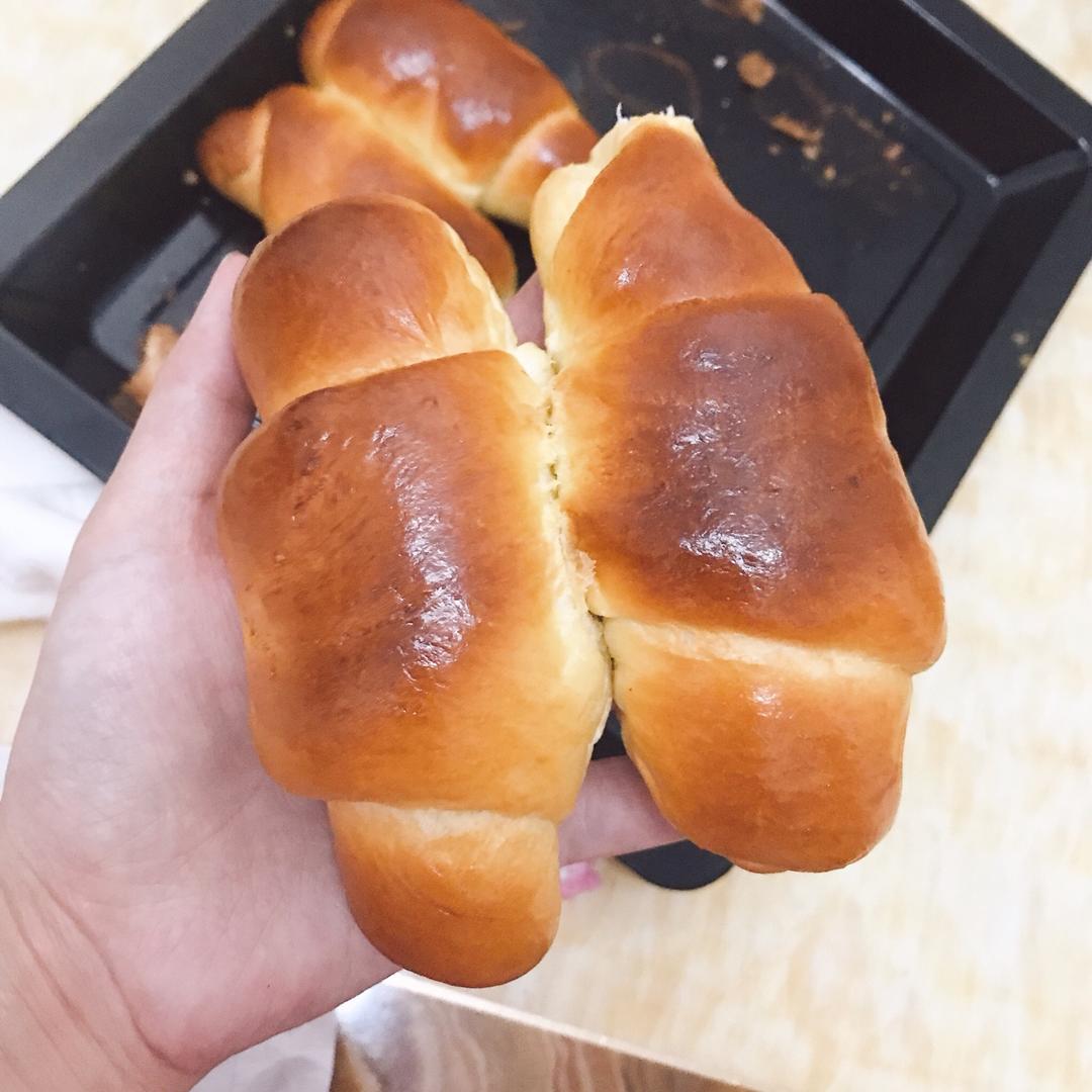奶香浓郁易上手的鸡蛋鲜奶卷