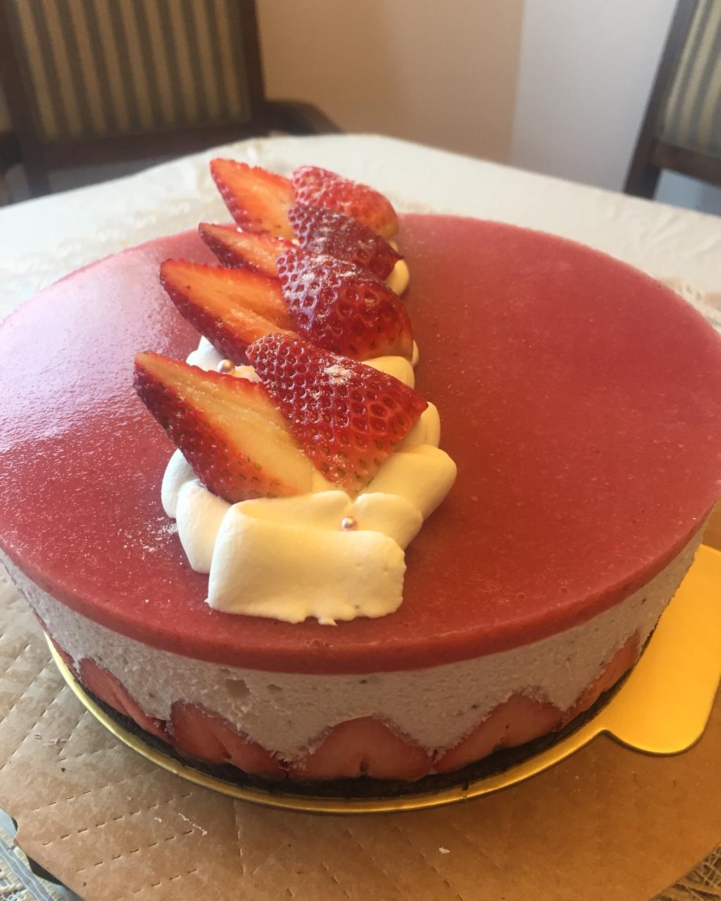 【视频】草莓慕斯蛋糕～抓住草莓季的尾巴