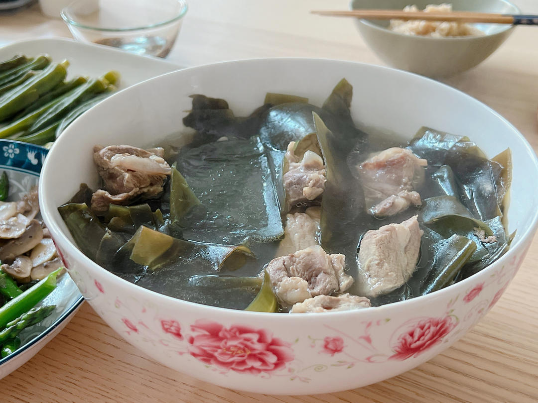 海带排骨汤