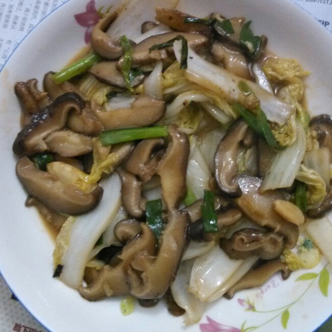 娃娃菜炒香菇