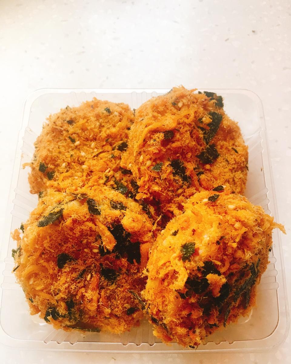 肉松小贝（小四卷）