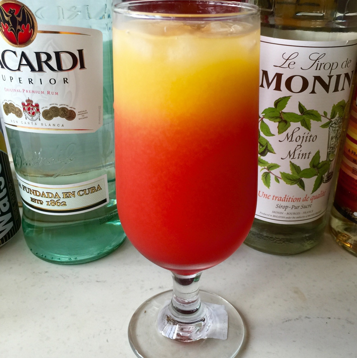 龙舌兰日出 Tequila Sunrise 鸡尾酒