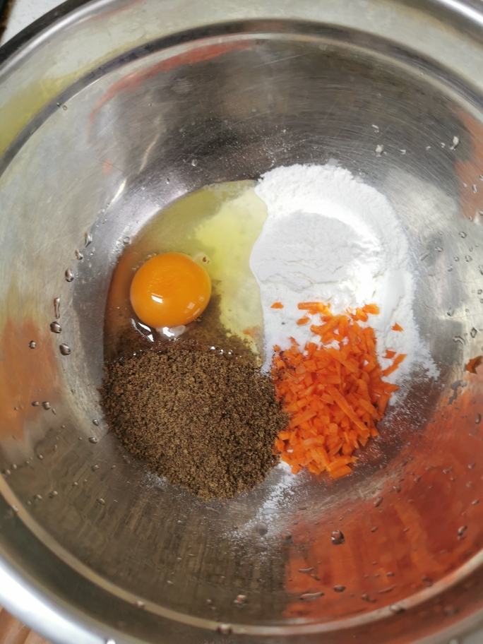 亚麻籽油渣（粉）胡萝卜煎饼的做法 步骤3