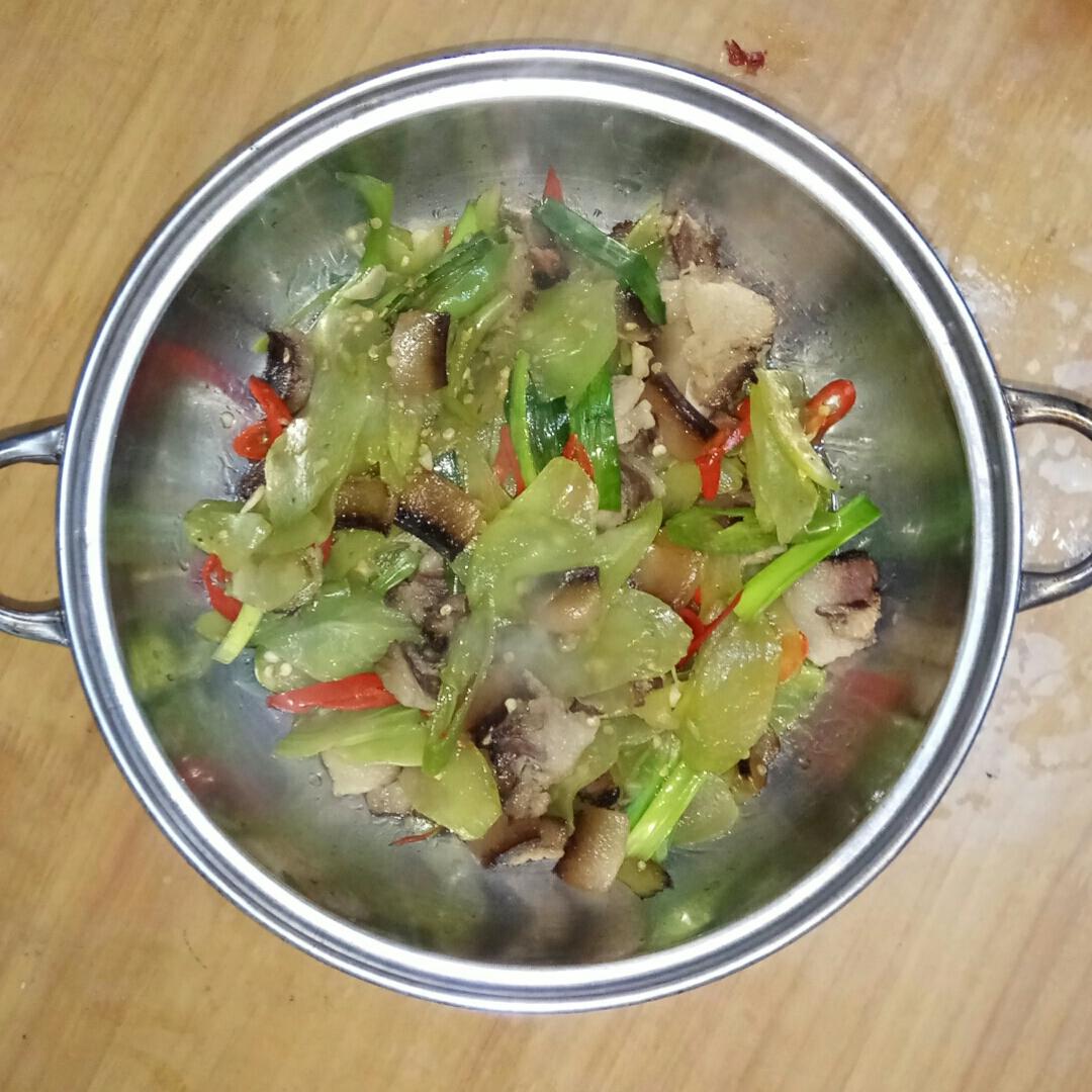 干锅莴笋腊肉