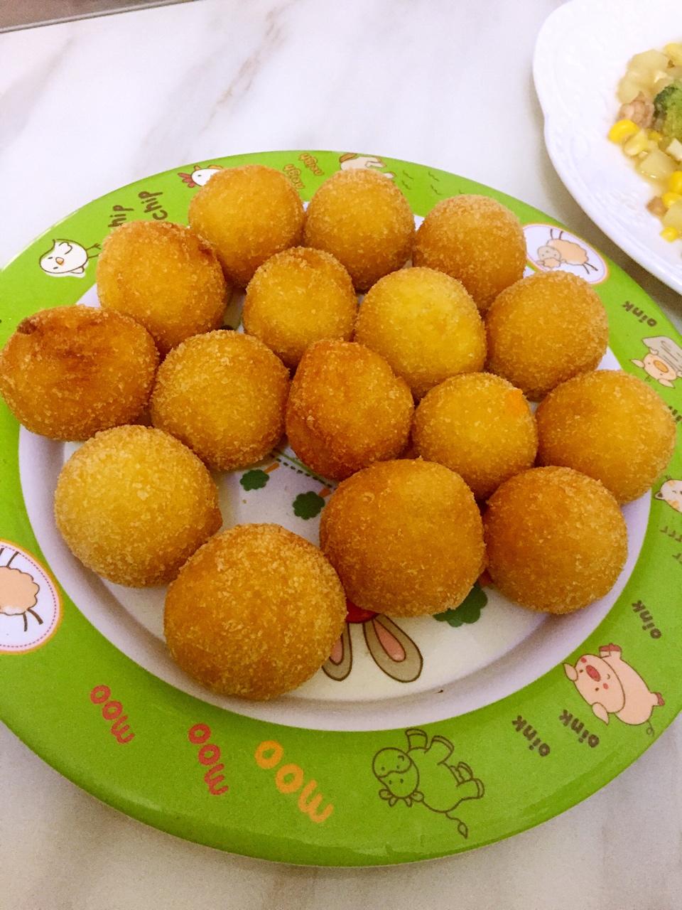 妈妈教炸的红薯丸子