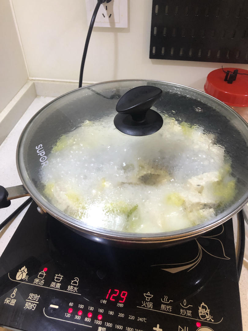 鲫鱼豆腐汤