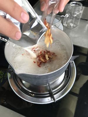 冰大厨|泰式青柠蒸鱼（懒人鱿鱼版）的做法 步骤3