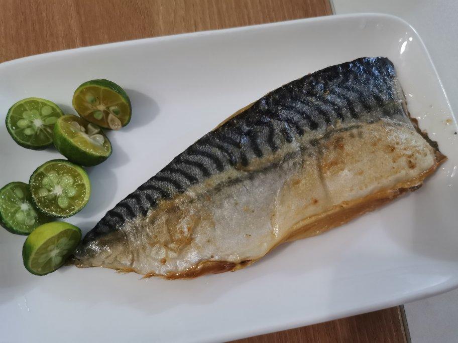 日式盐烤青花鱼