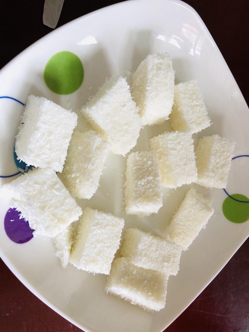 椰奶冻（一款毫无难度的甜点）