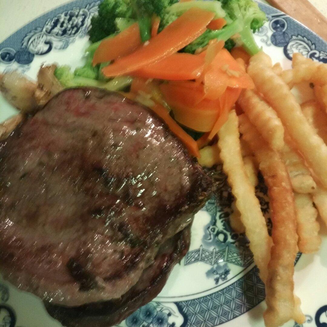 好吃到哭的煎牛排