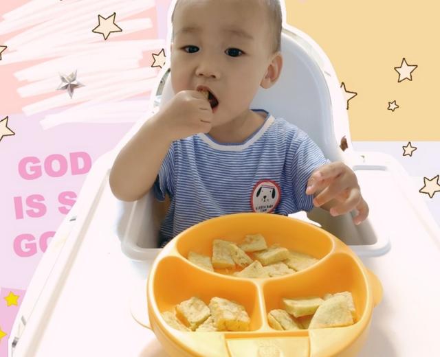 宝宝辅食:宝宝超爱吃的香蕉饼的做法