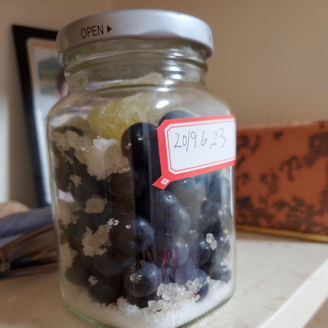 自制甜蜜蓝莓酒