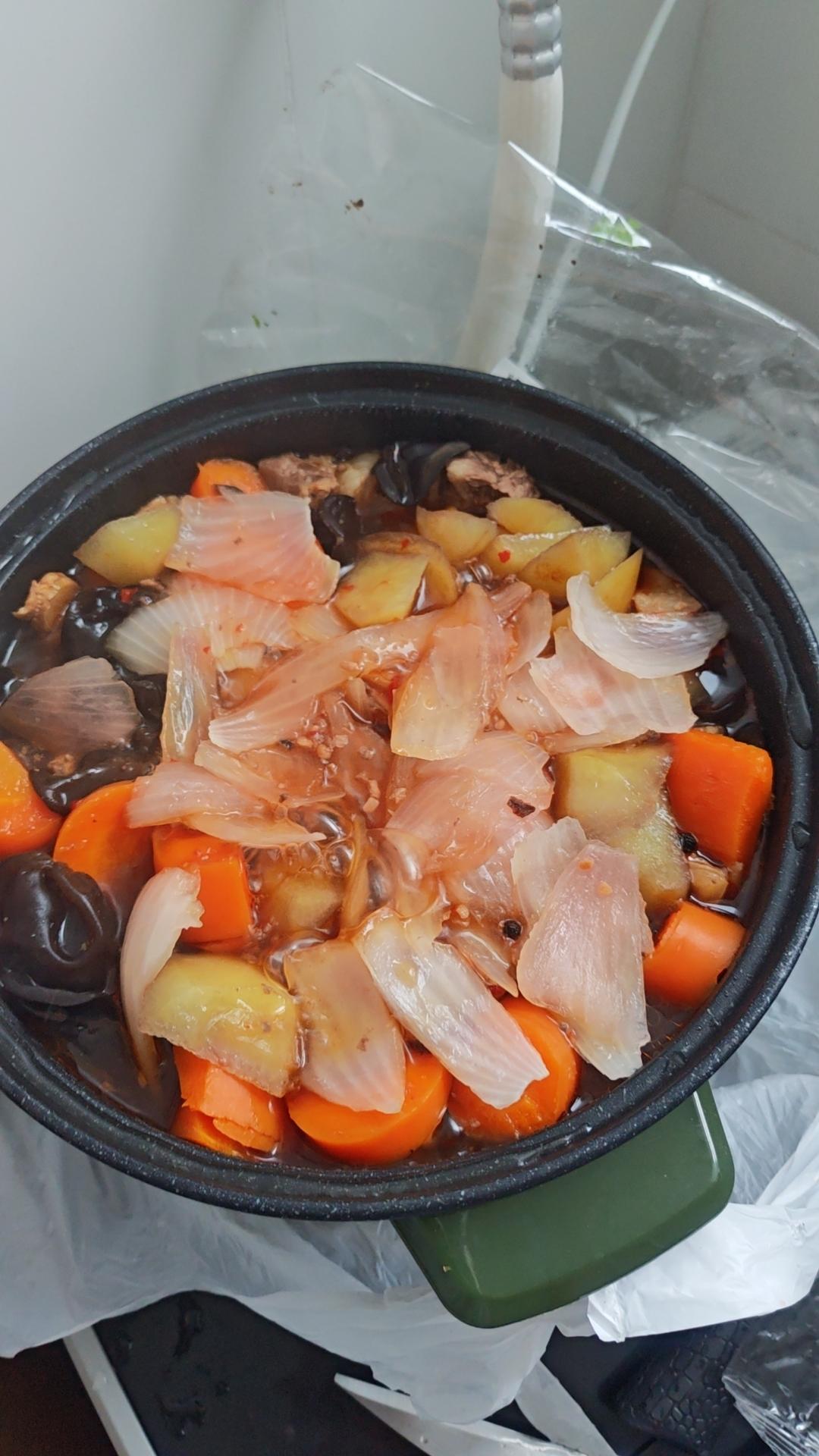 番茄土豆炖牛腩