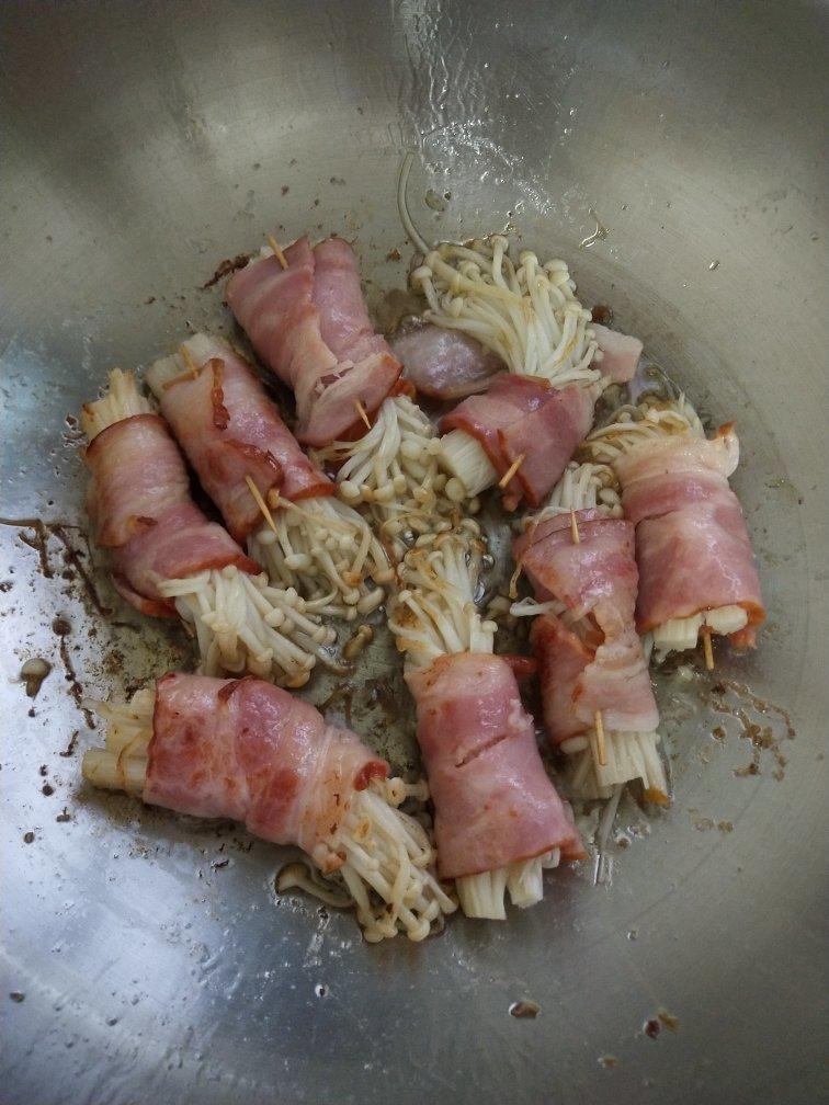 【金针菇培根卷】