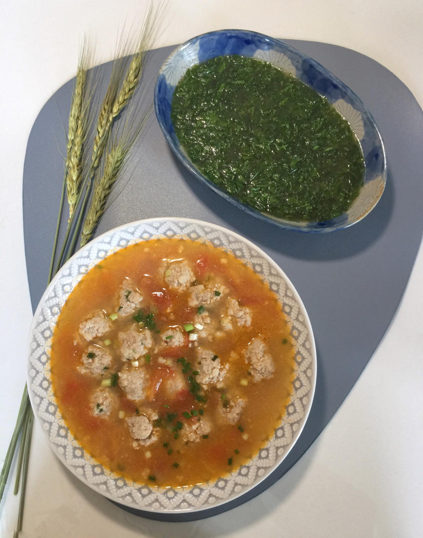 家传浓汤西红柿🍅猪肉丸子汤