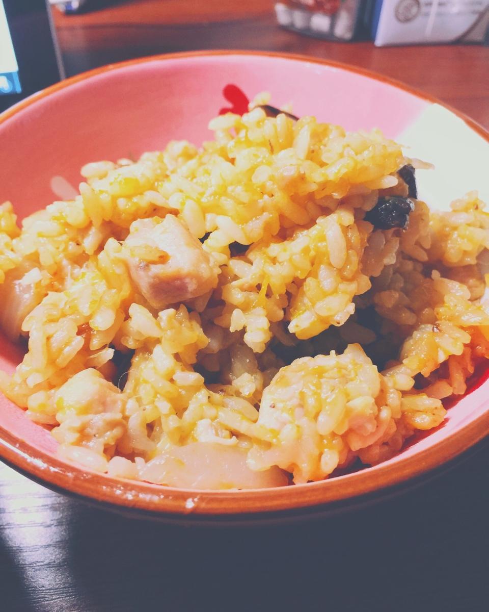 【南瓜鸡肉焖饭】