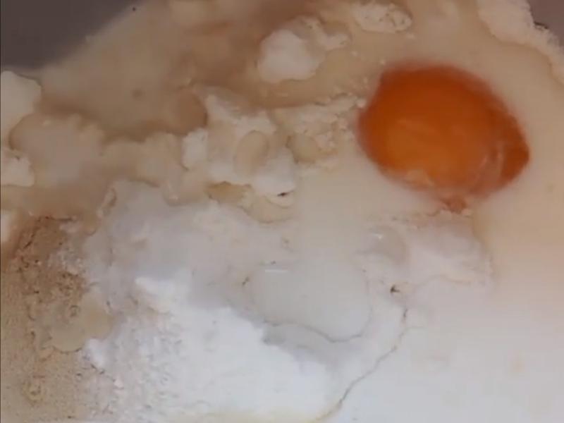纯奶手撕吐司的做法 步骤1