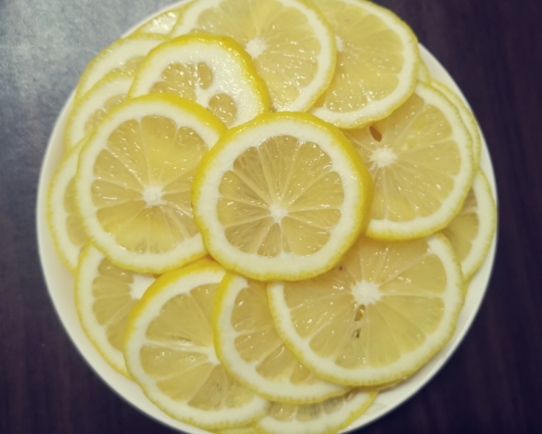 柠檬百香果蜜~的做法 步骤2