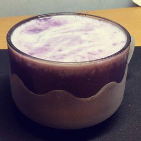 紫薯豆浆拿铁(Purple Sweet Potato Soy Latte)