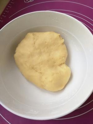 超级松软的蒸锅豆沙面包的做法 步骤2