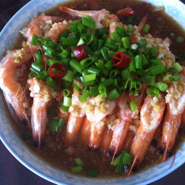 蒜蓉粉丝蒸大虾