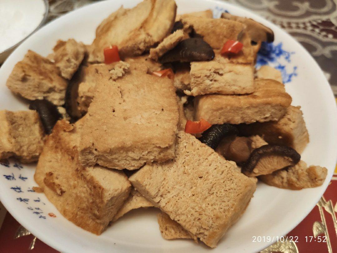 冻豆腐做的卤豆干