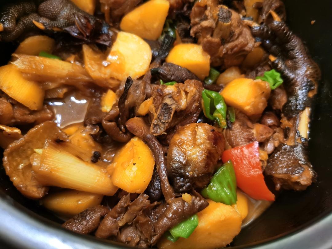 吃不够的黄焖鸡米饭你一定要试试