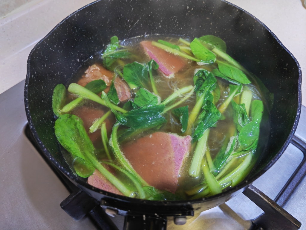 超快手咖喱牛肉粉丝汤的做法 步骤7