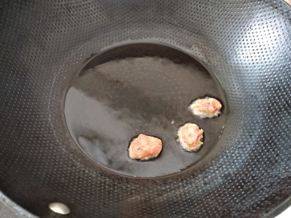 杏鲍菇烩肉丸的做法 步骤7
