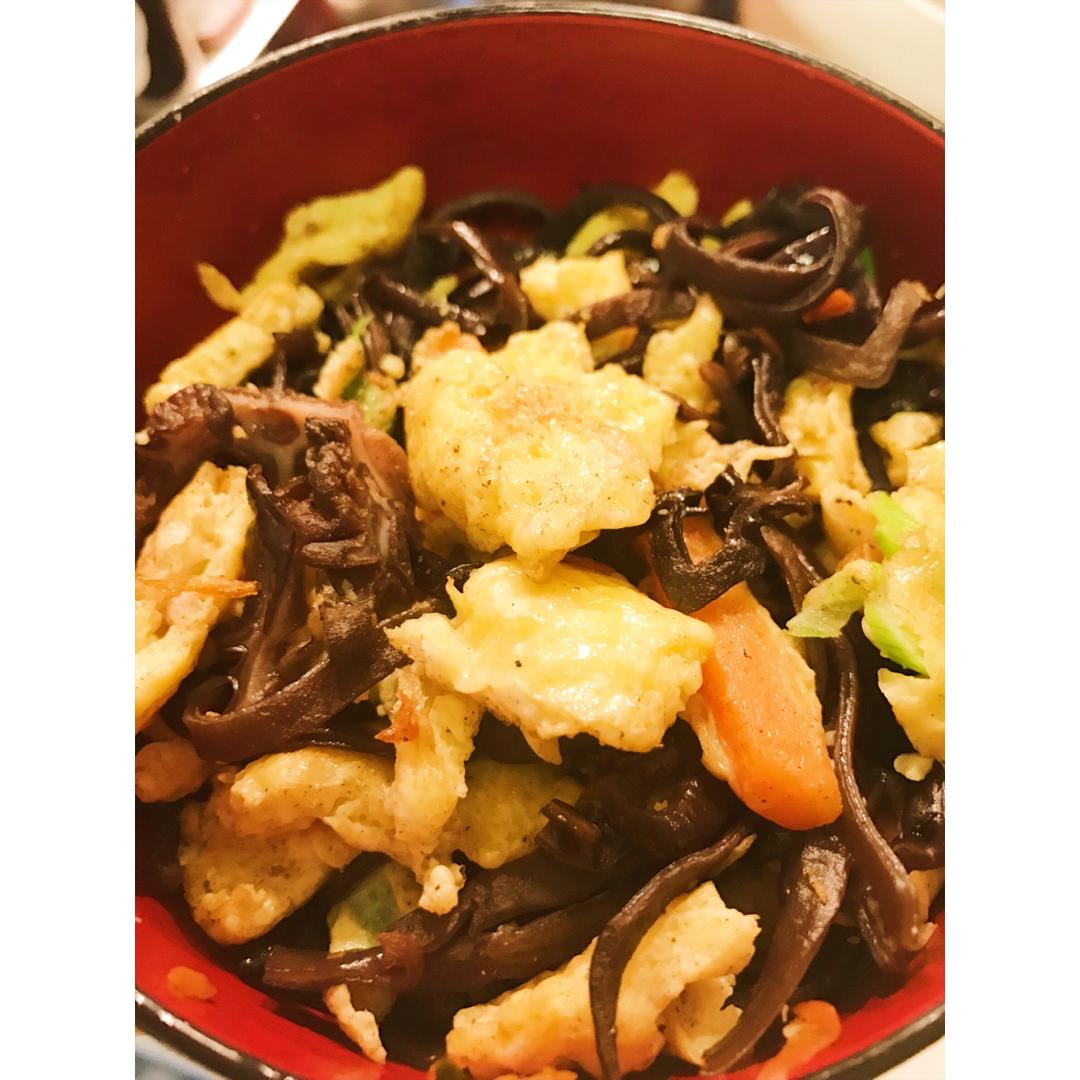 木耳炒鸡蛋