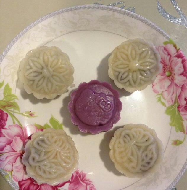 广式月饼——蛋黄莲蓉月饼