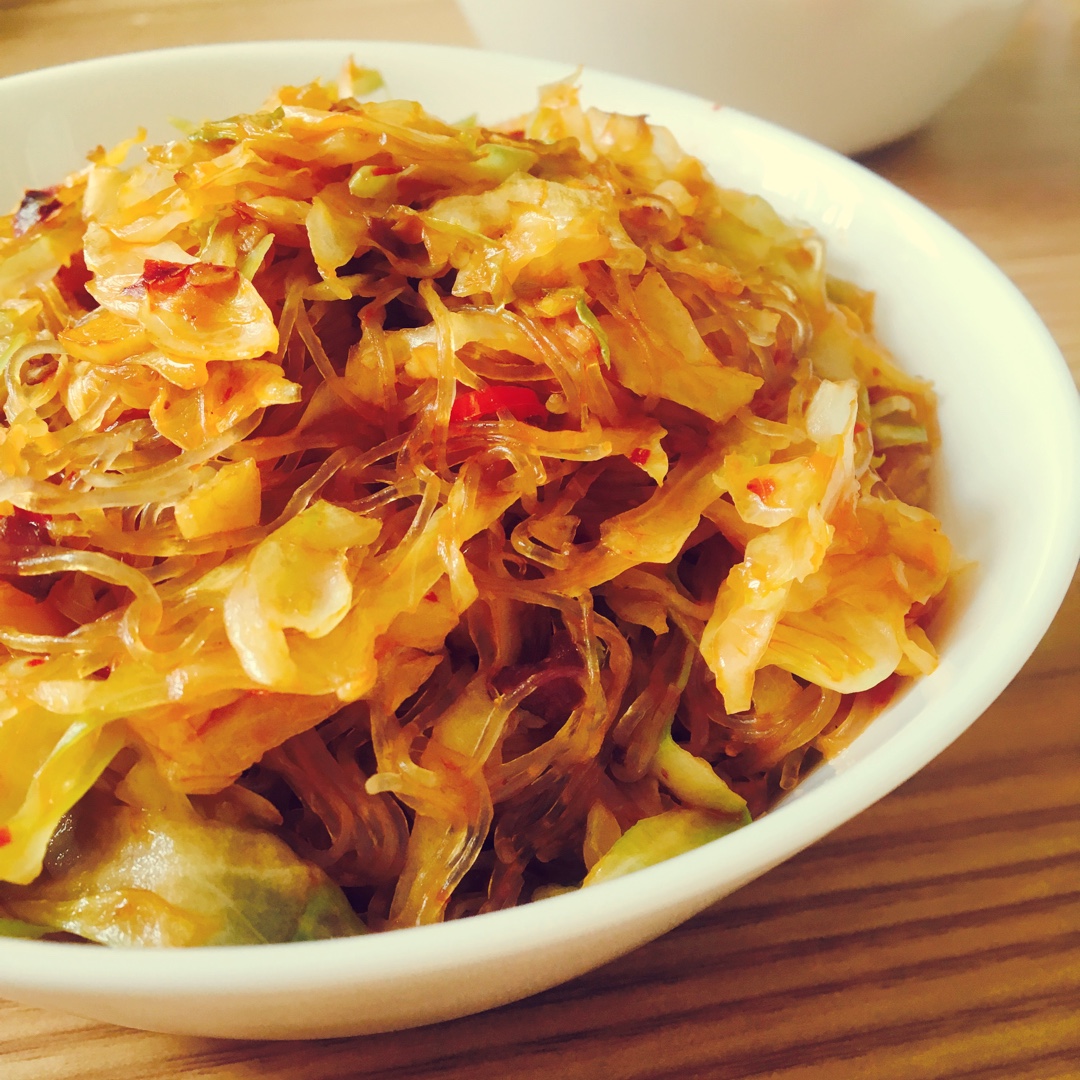 卷心菜炒粉丝 Glass noodles with Cabbage