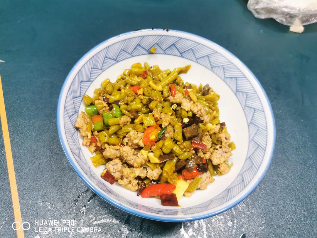 开胃下饭菜之酸豆角炒肉末