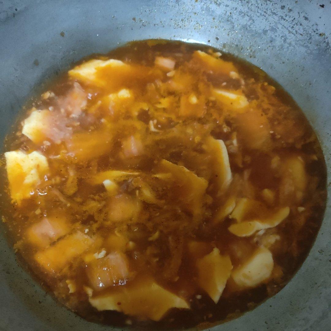 韩式泡菜豆腐锅/辣白菜豆腐汤