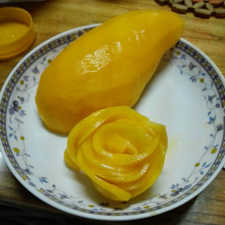 一朵芒果花