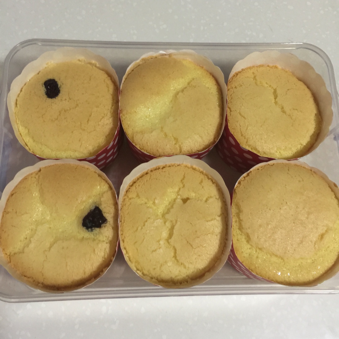 香香糯糯 米香味儿十足 糯米小蛋糕