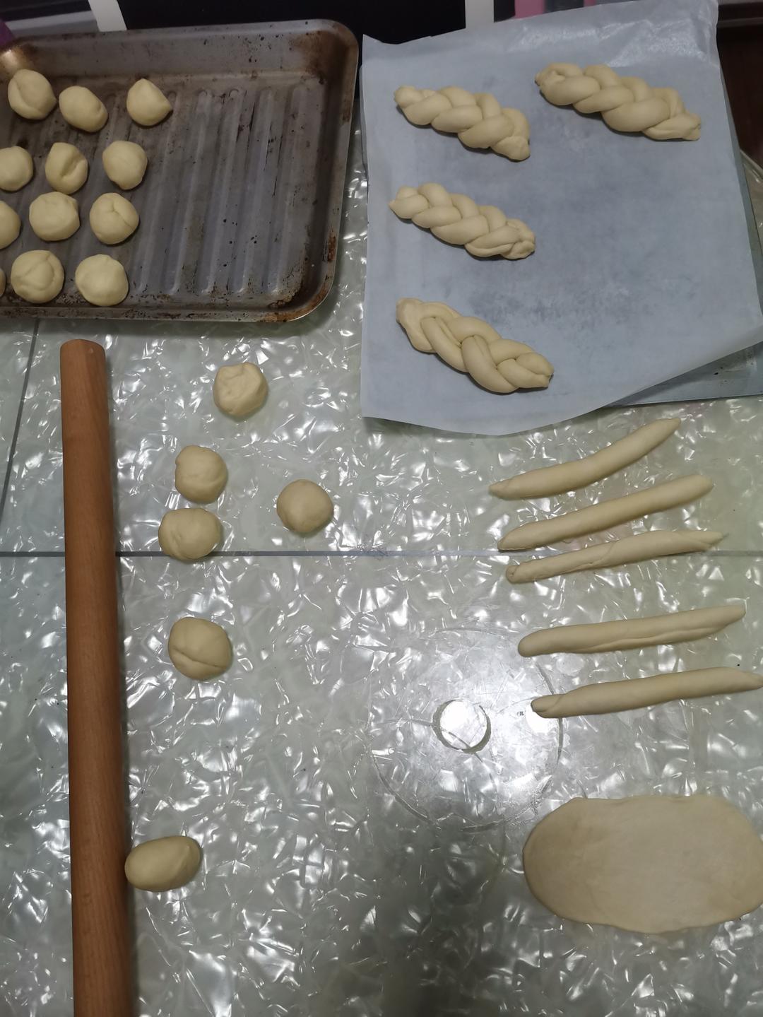 火腿玉米软面包                         营养早餐面包
