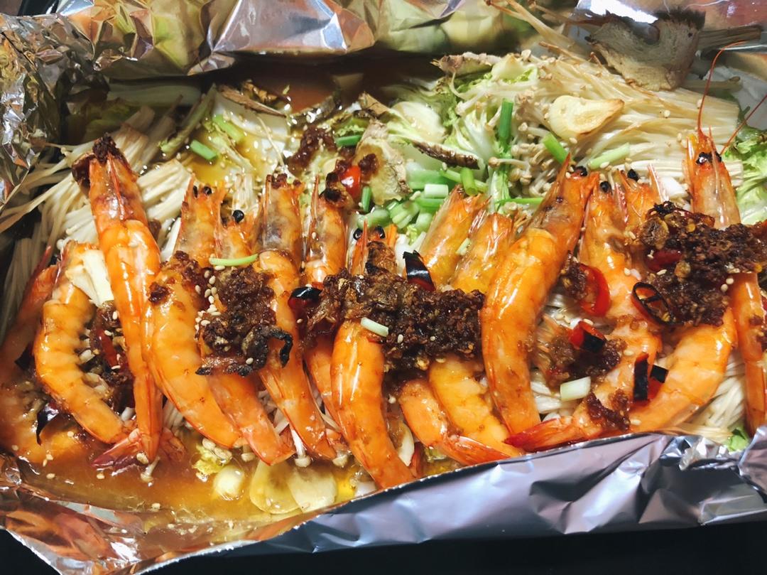 蒜蓉金针菇烤花蛤虾