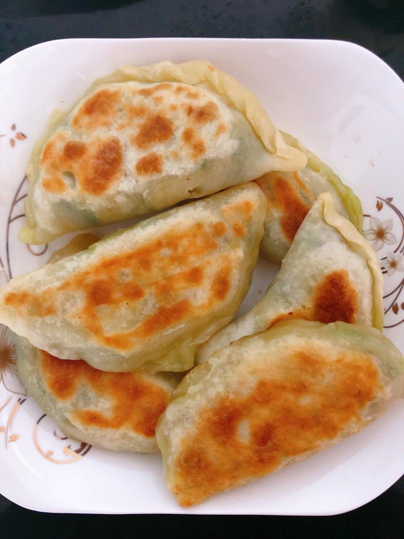 韭菜盒子（附锁边视频，超级详细版）