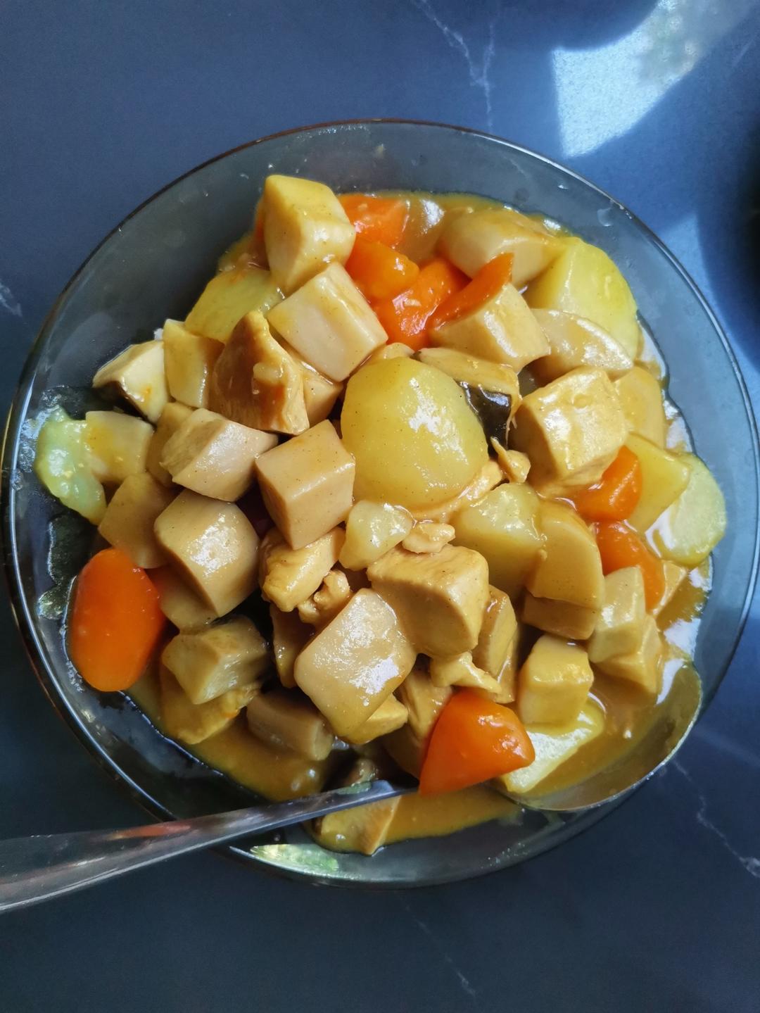 咖喱鸡肉饭