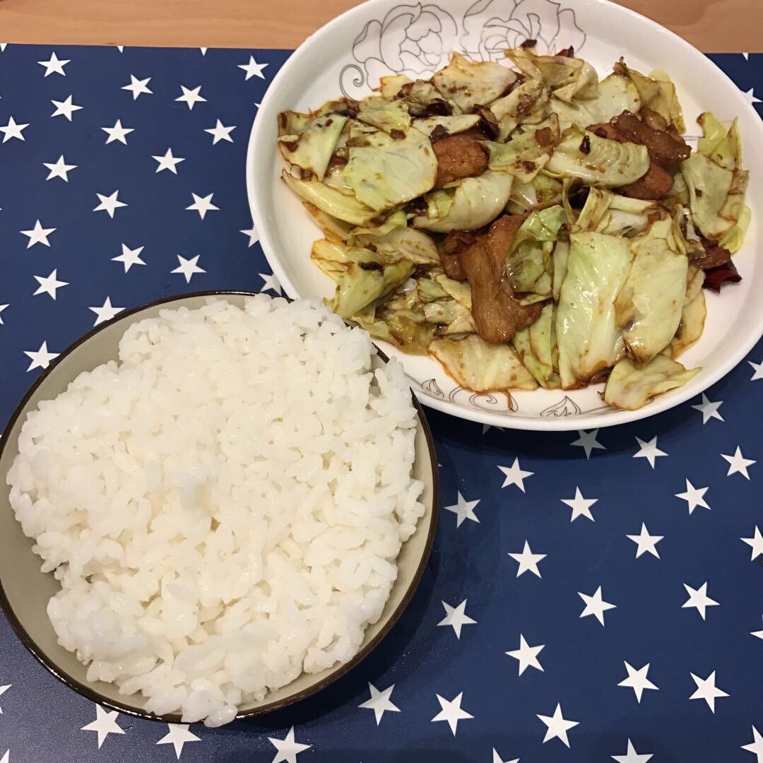 阿婆手撕包菜