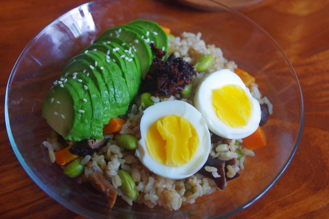 【一粥一饭】牛油果糙米杂蔬饭佐糙米茶