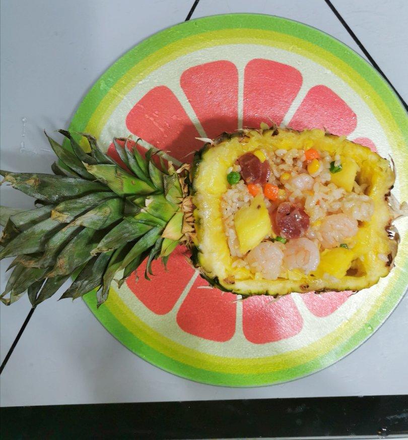 虾仁菠萝炒饭