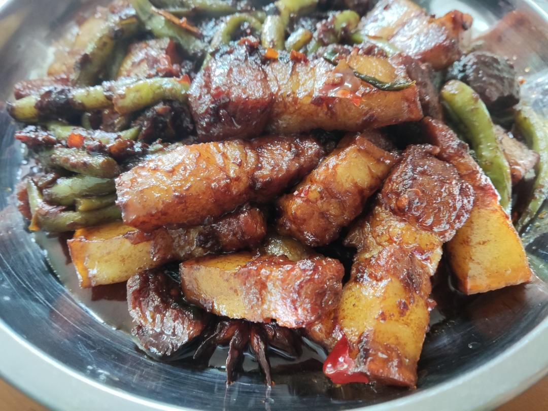 百吃不厌的东北豆角炖肉
