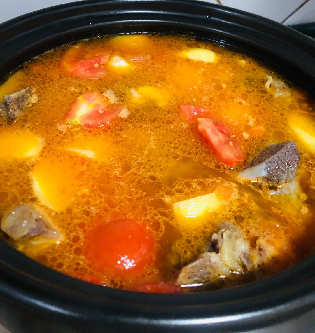 牛骨番茄土豆汤