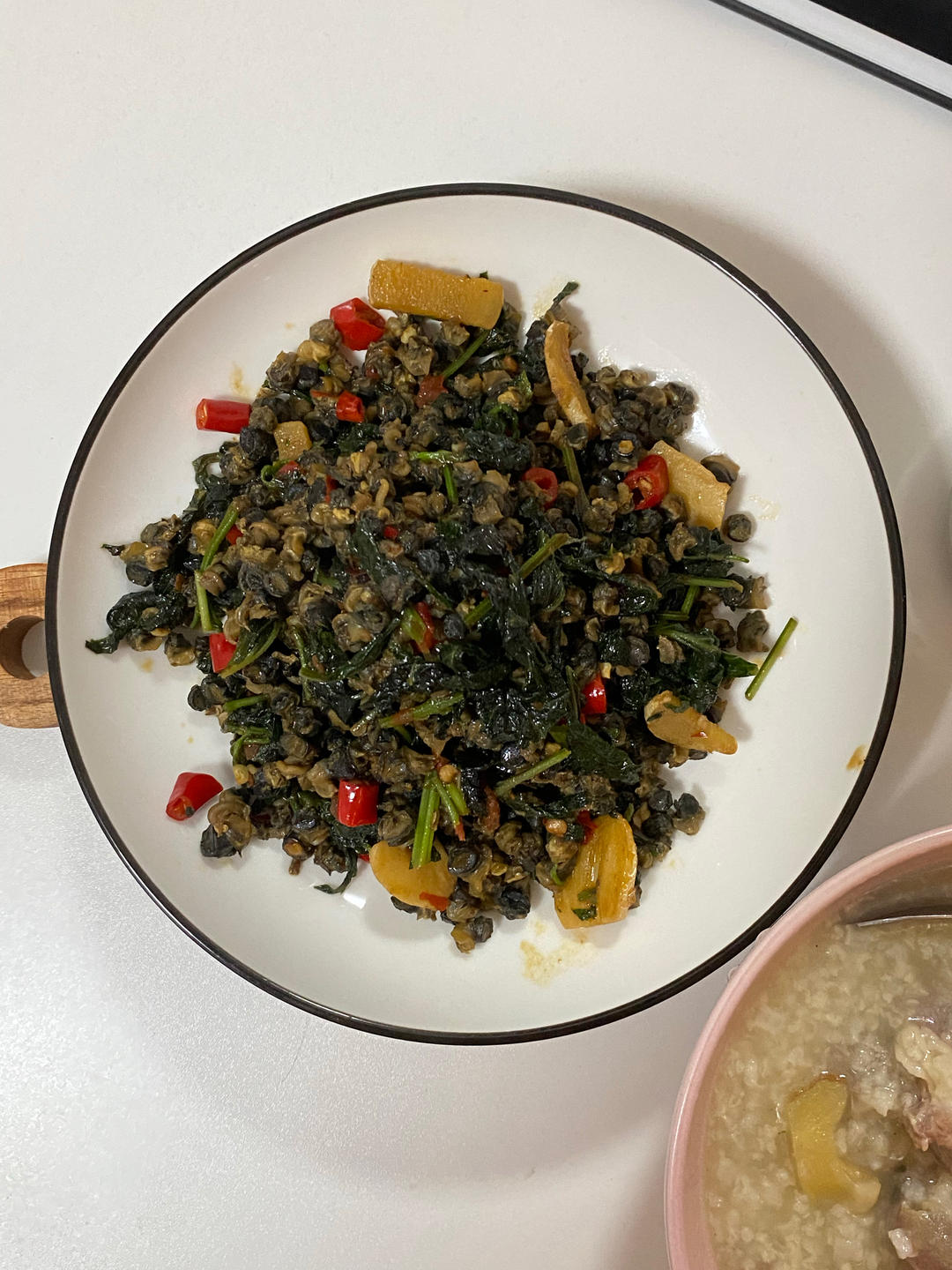 爆炒香辣田螺肉